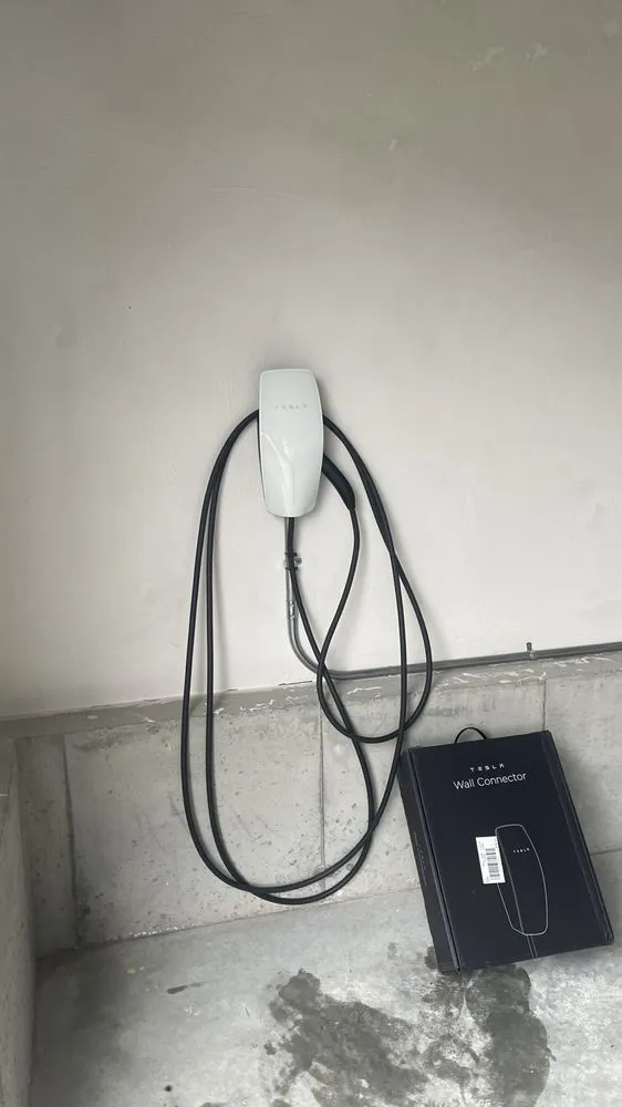 Slide of Joe Jackson Electrician