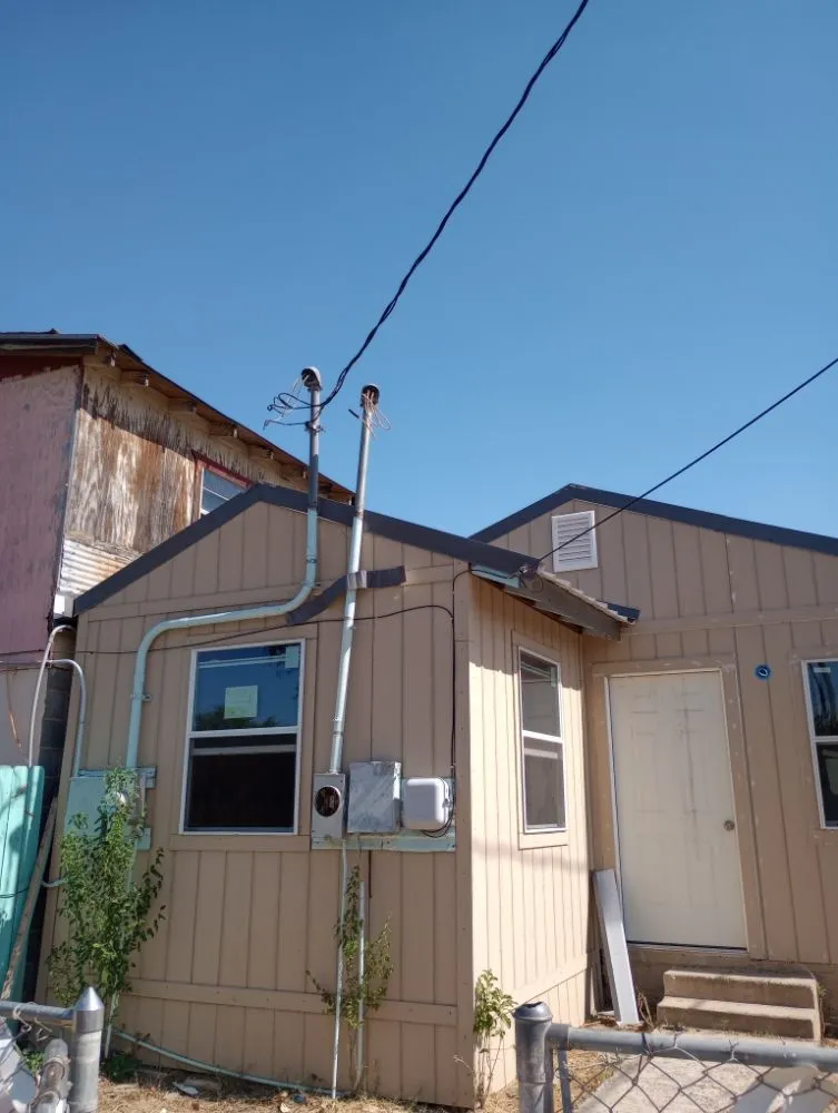 Slide of Joe Mata Electric