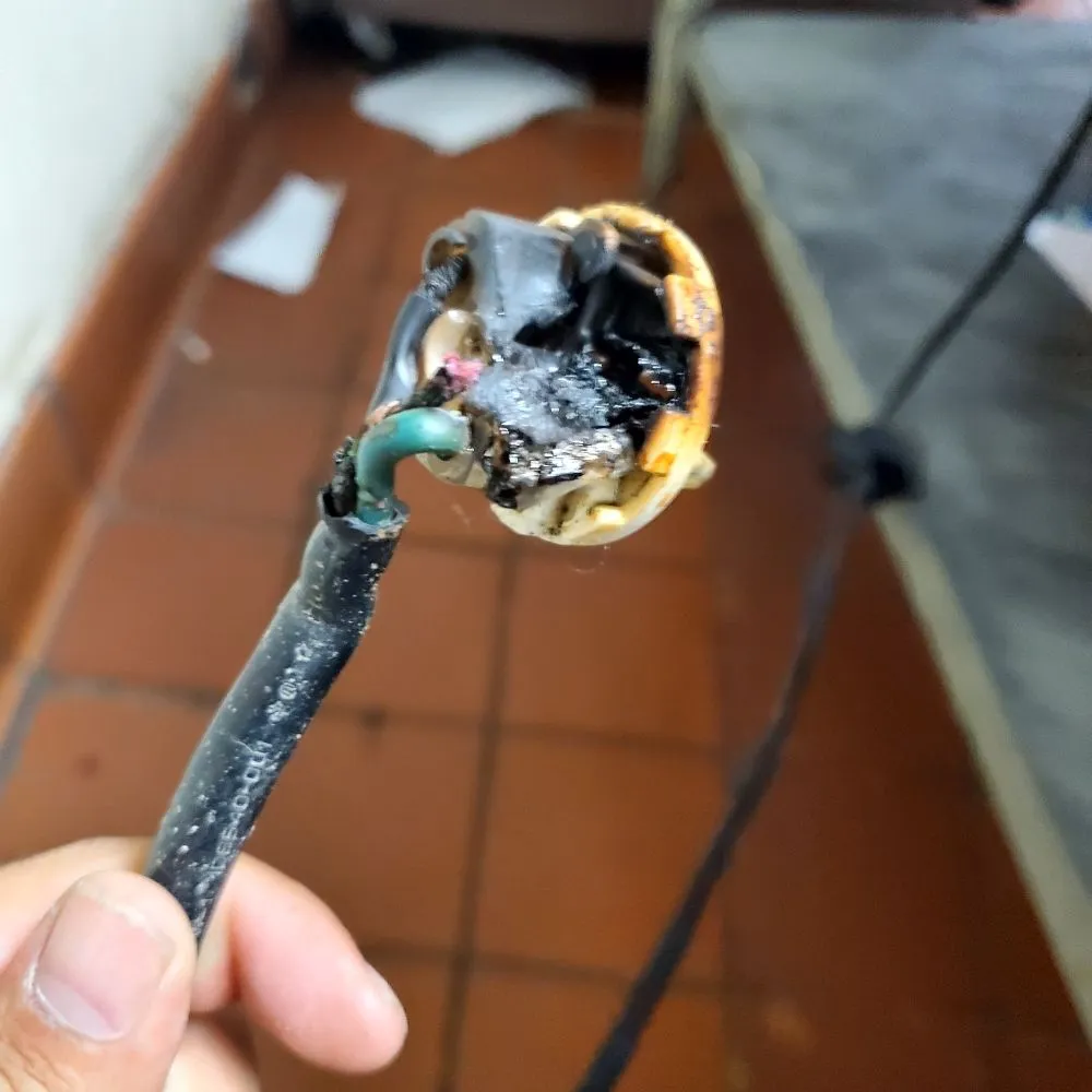 Slide of Joeboys electrical