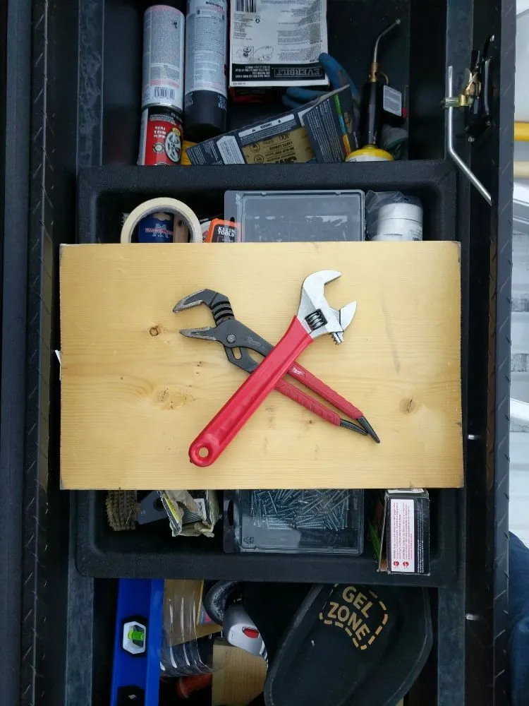 Slide of Joel Soto Services