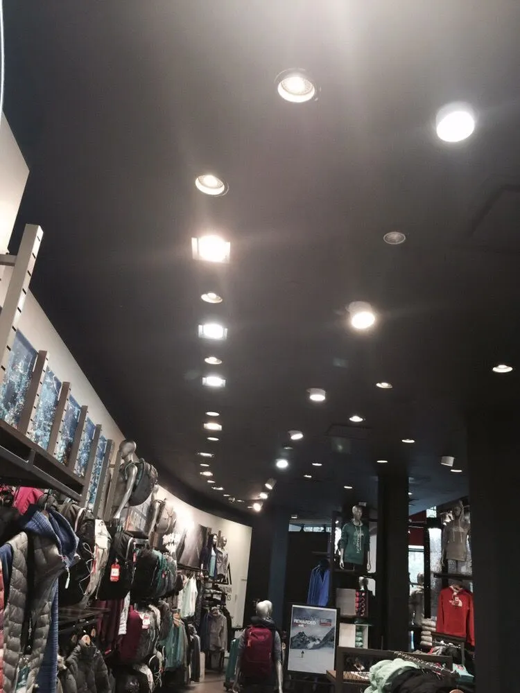 Certified electrician providing lighting installation in , 