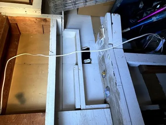 John Weidner Electric Logo