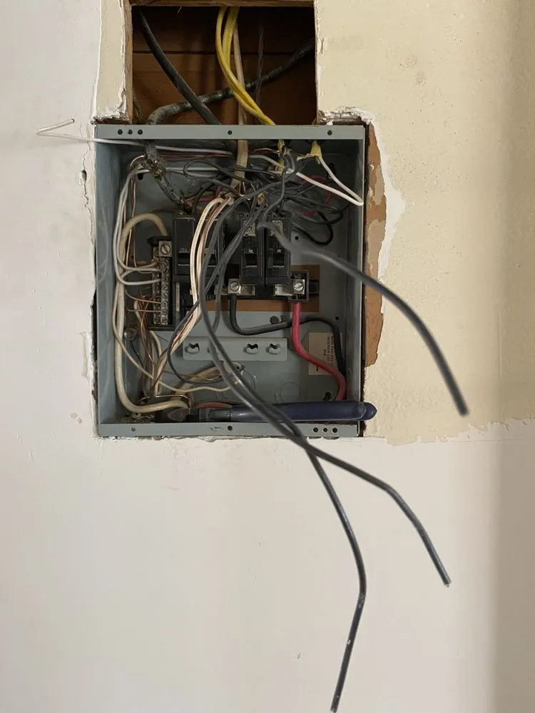 Licensed emergency electrical service experts serving ,  - Johnatan Electric