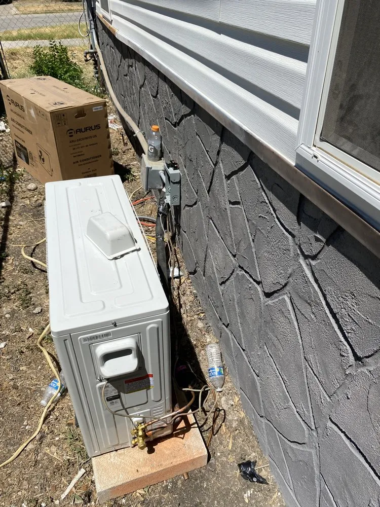 Reliable electrician providing circuit breaker repair in , 