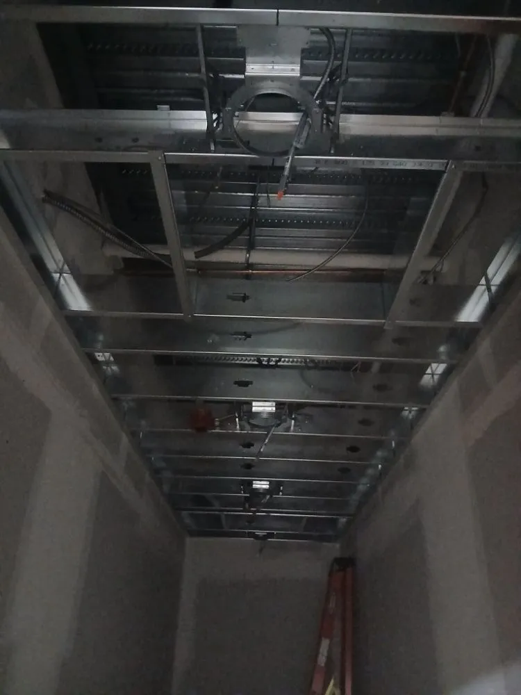 Slide of Johnny B1 Electric