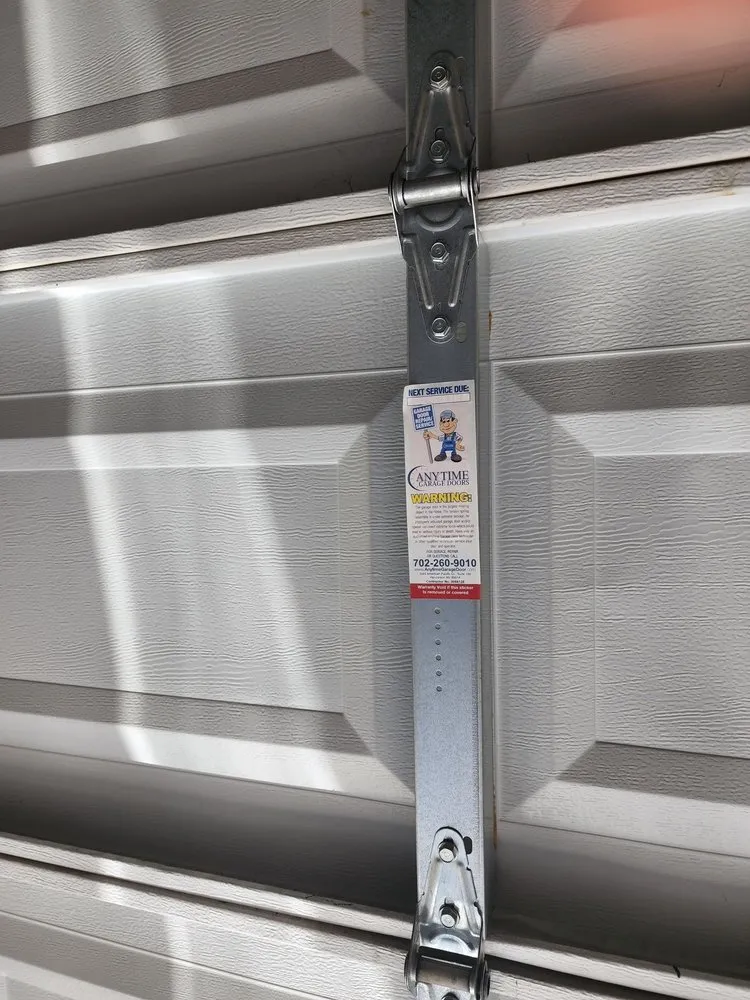 Slide of Johnny B1 Electric