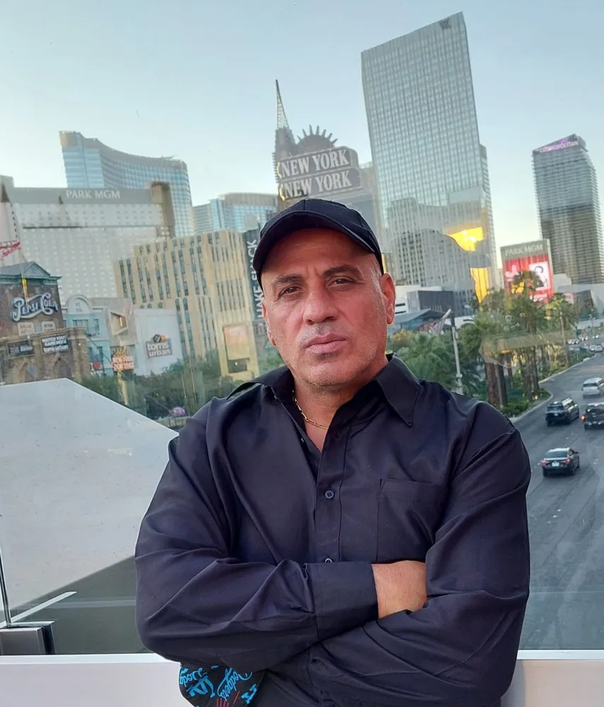 Slide of Johnny B1 Electric