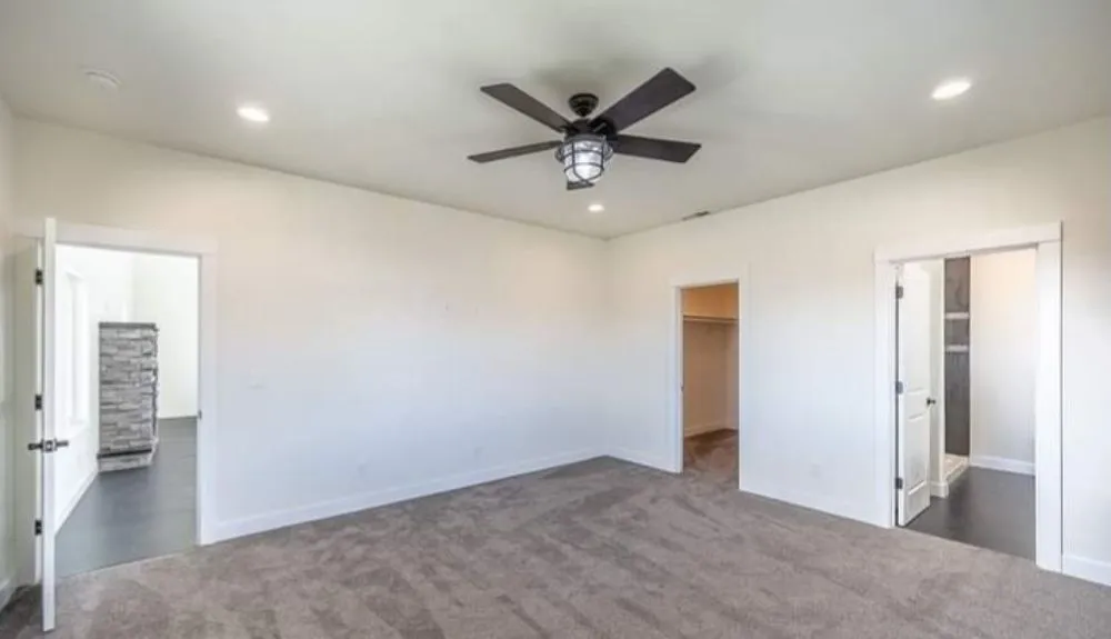 Slide of Johnny B1 Electric