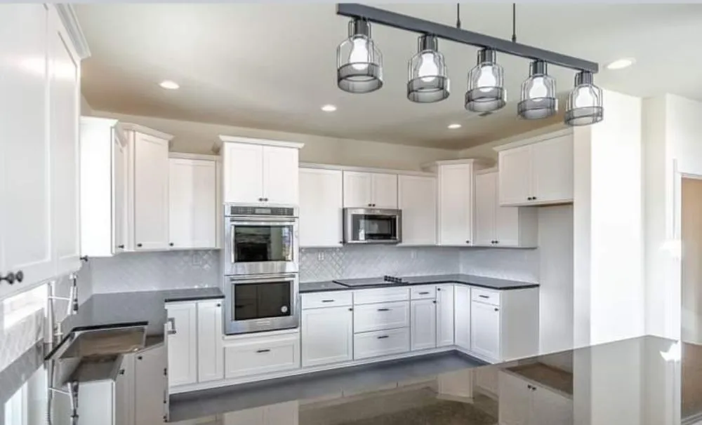 Slide of Johnny B1 Electric