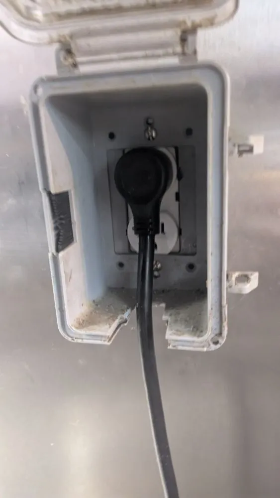 Slide of Johnson Electrical & Power Solutions