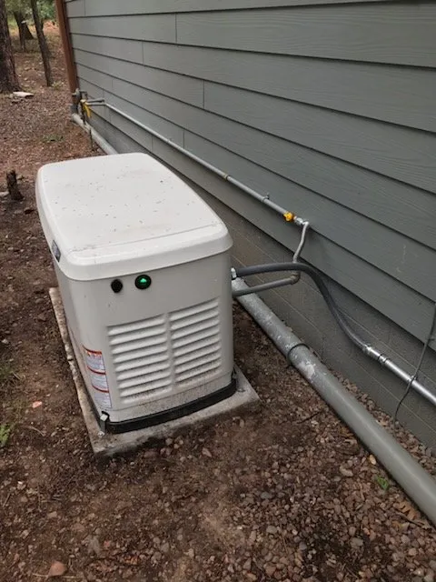 Expert electrician providing emergency electrical service in , 