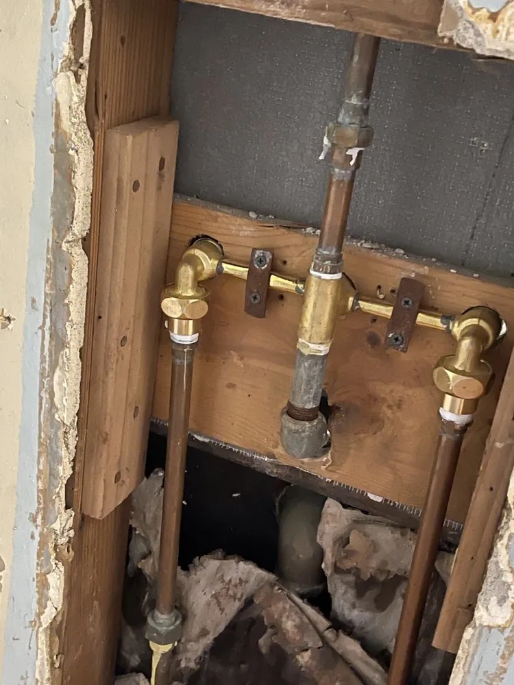 Certified emergency electrical service in ,  by Johnson Renovations