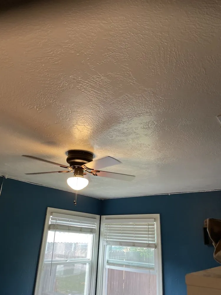 Slide of Joie Electric