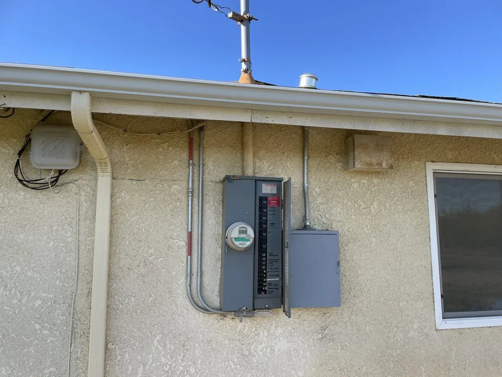 Slide of Joie Electric