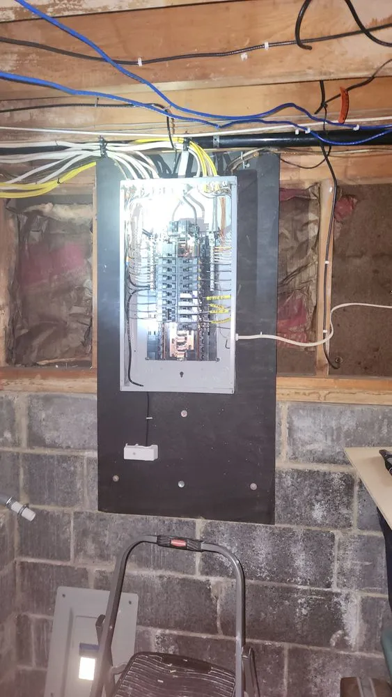 Trusted circuit breaker repair in Hamilton Township, NJ by Jolly Roger Electrical Services