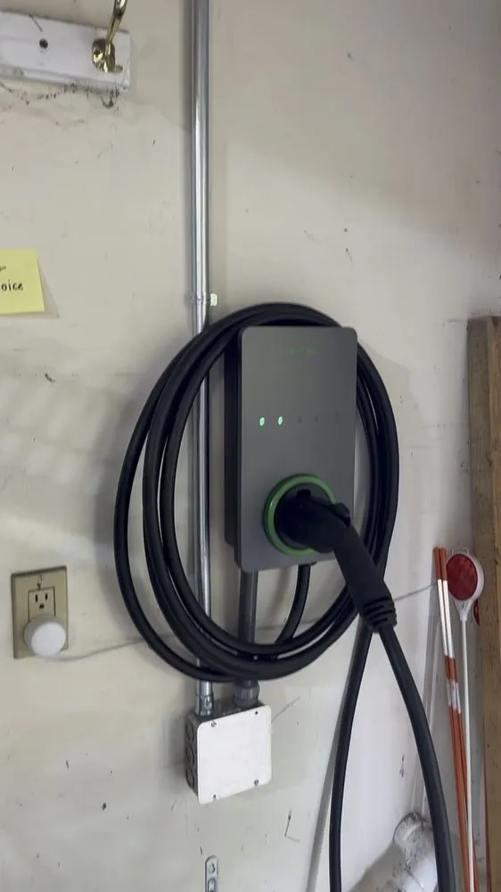 Slide of Jon Dyer Electrician