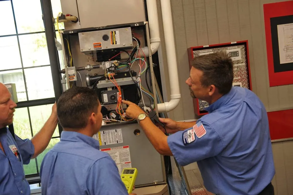 Certified electrician providing emergency electrical service in , 