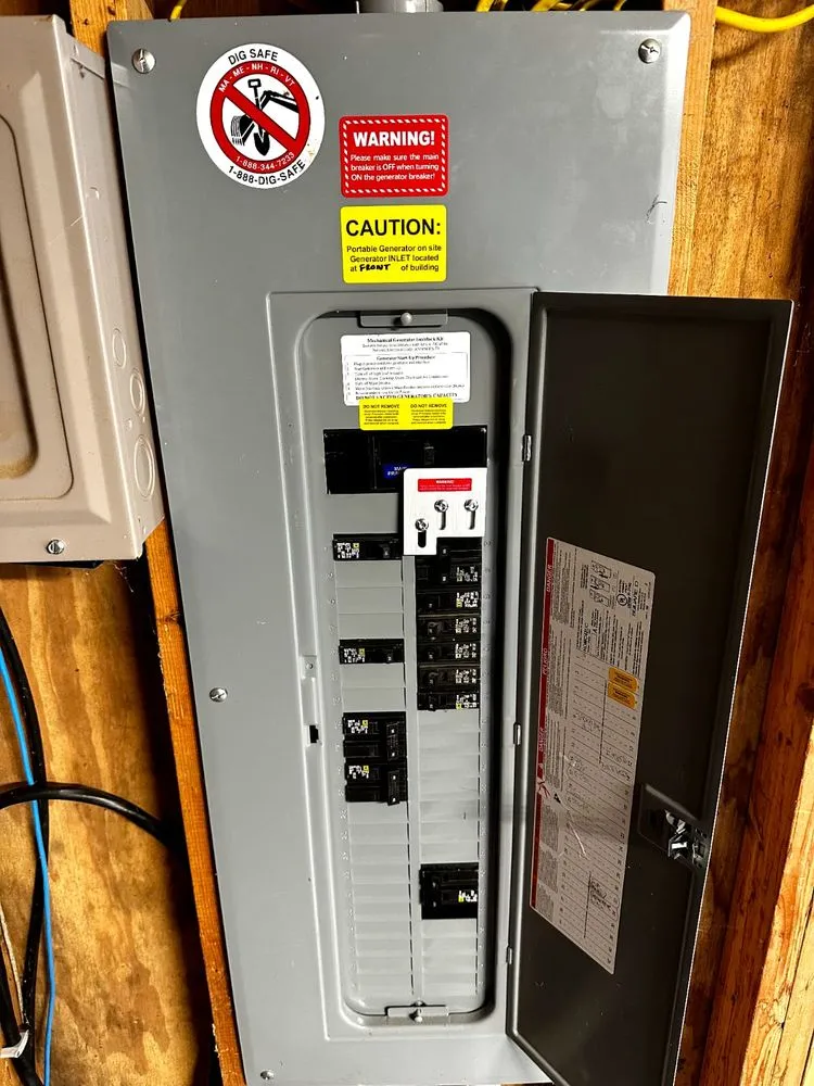 Slide of Jonathan Almeida Electrician