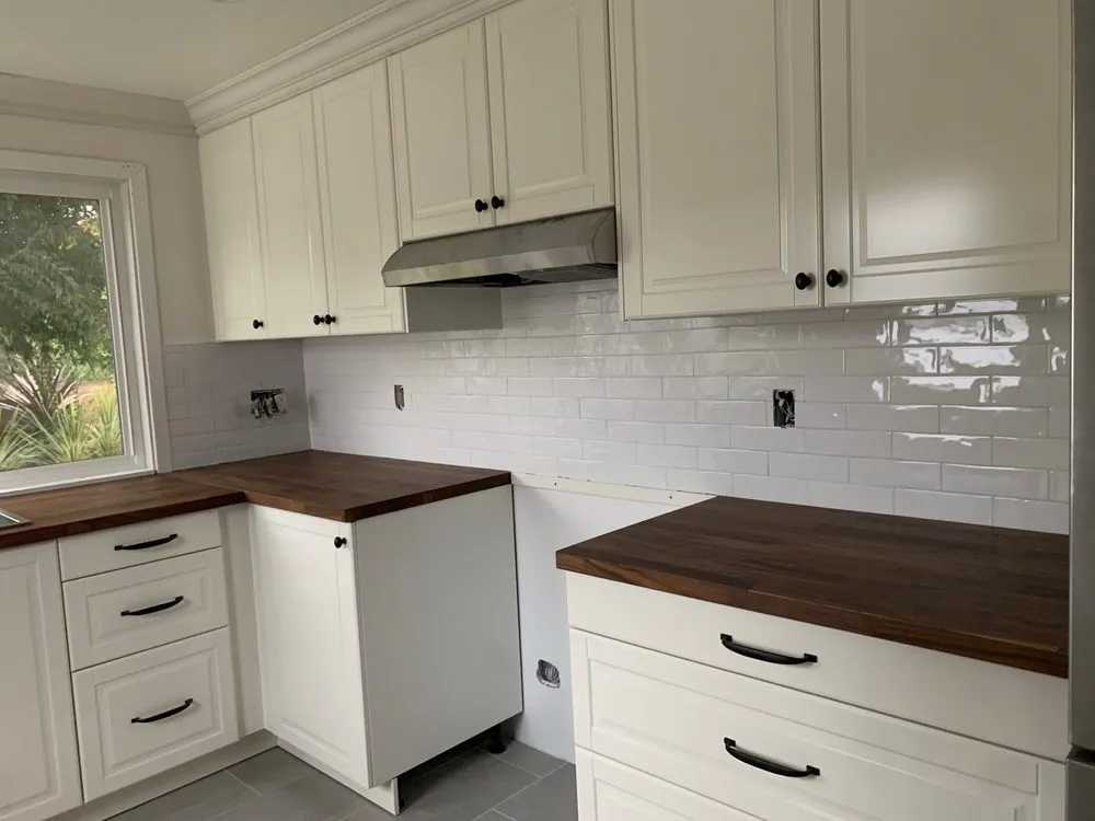 Slide of Jonathan Electric