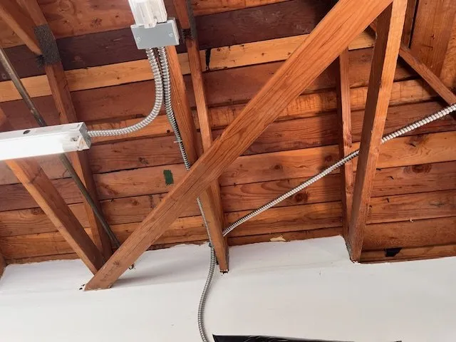 Slide of Jonathan Electric