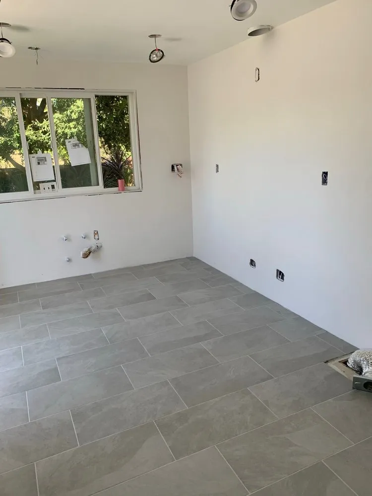 Slide of Jonathan Electric