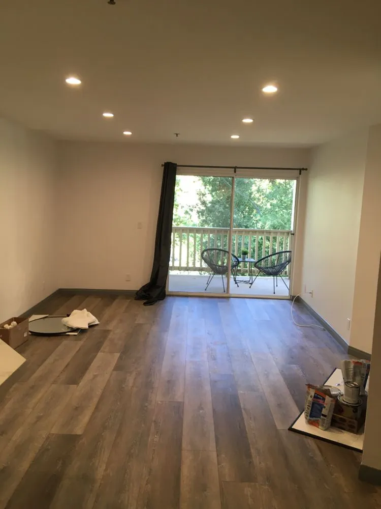 Slide of Jonathan Electric