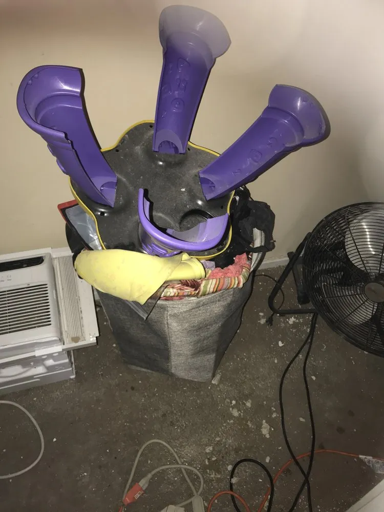 Slide of Jonathan Waring Electrician