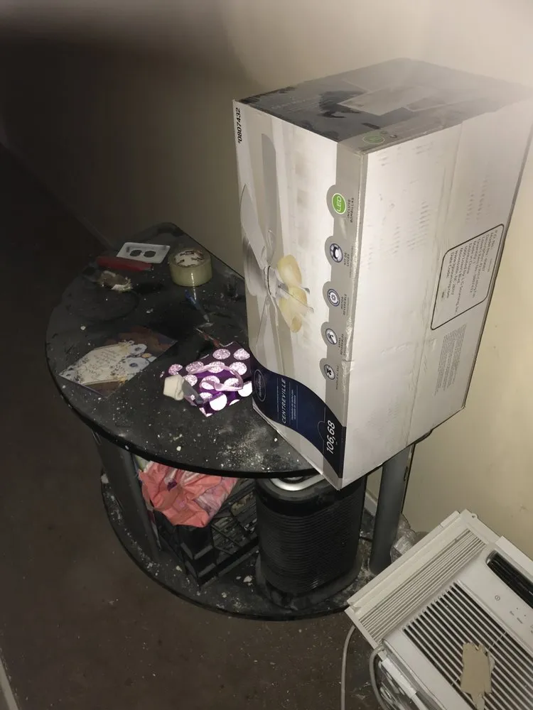 Slide of Jonathan Waring Electrician