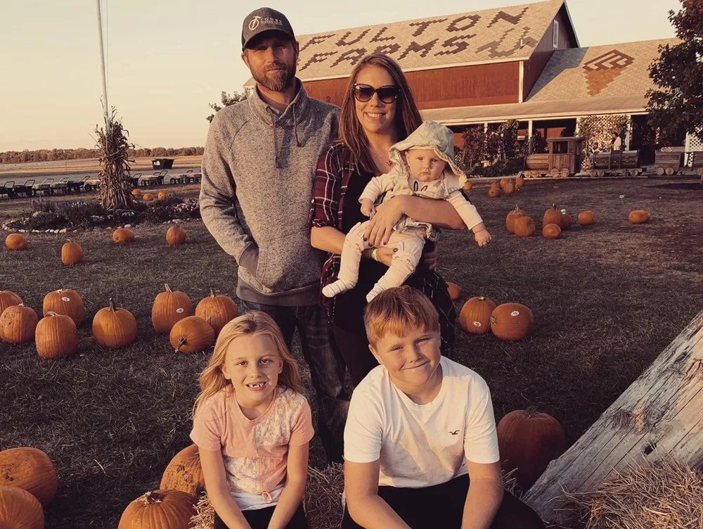 Slide of Jones Unique Contracting