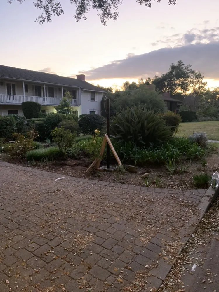 Slide of Jonesy Electric