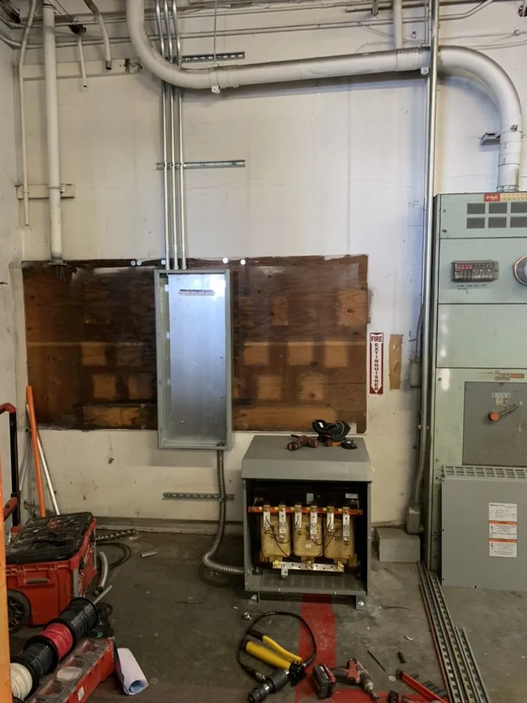 Slide of Jonesy Electric