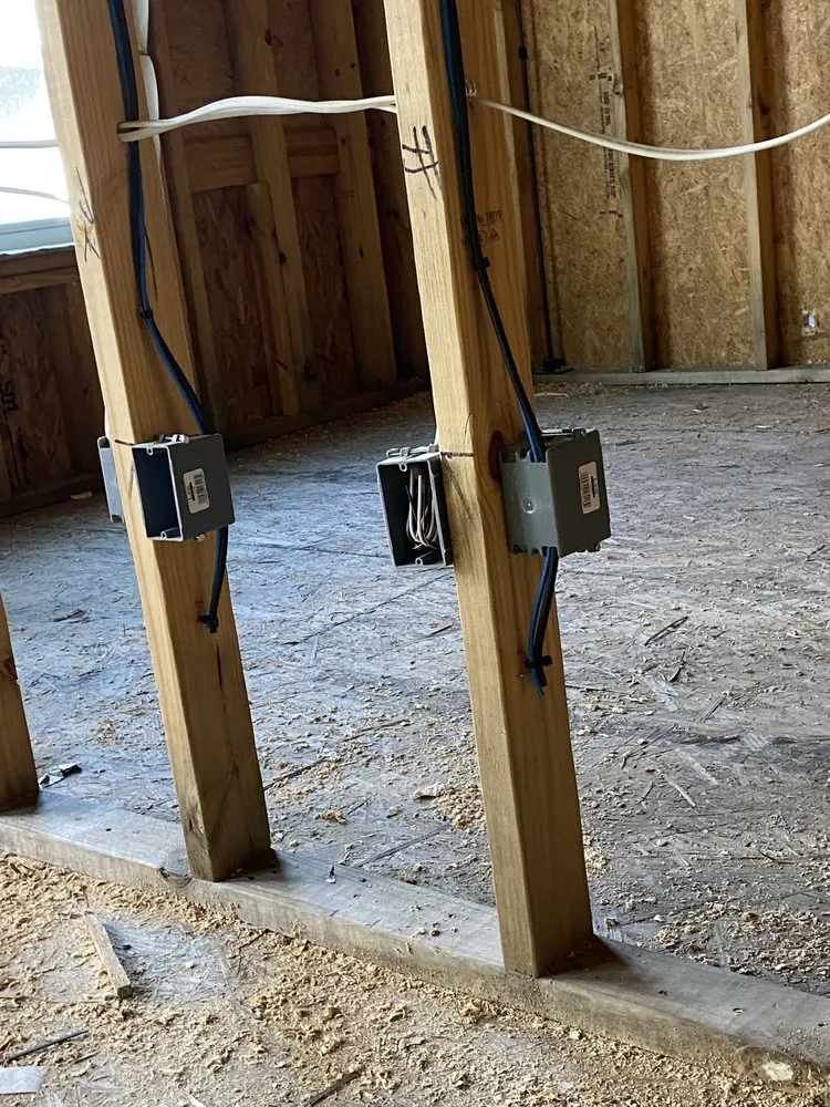 Slide of Jorge Perez Electric