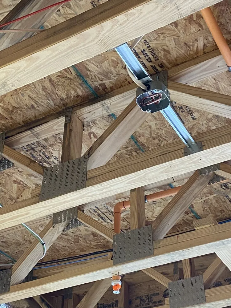 Slide of Jorge Perez Electric