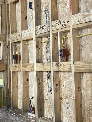 Jorge Perez Electric Logo