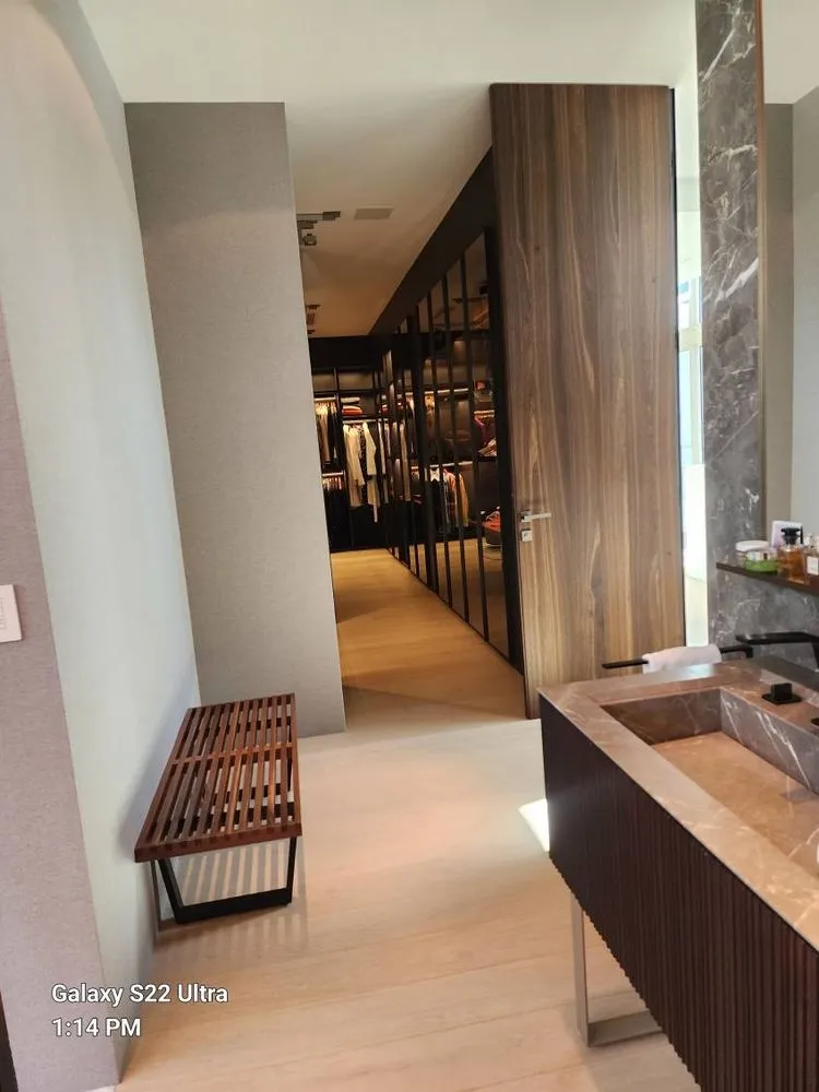 Expert electrician providing electrical repair in ,