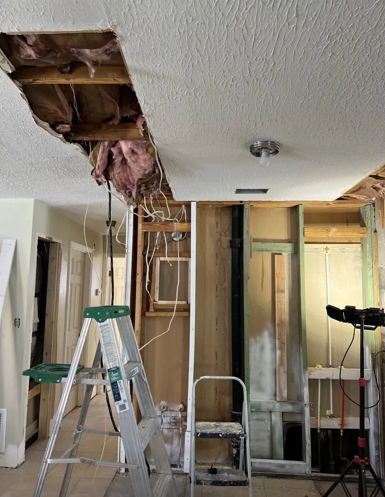 Slide of Jose Electrician