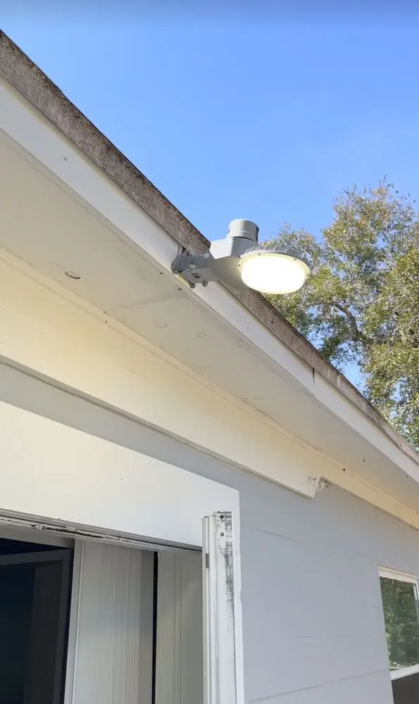 Slide of Jose Electrician