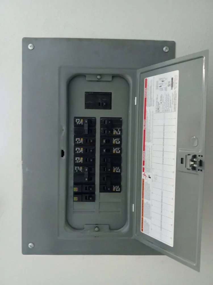 Certified electrician providing circuit breaker repair in Brenham, TX - Jose Home Remodeling & Electrician