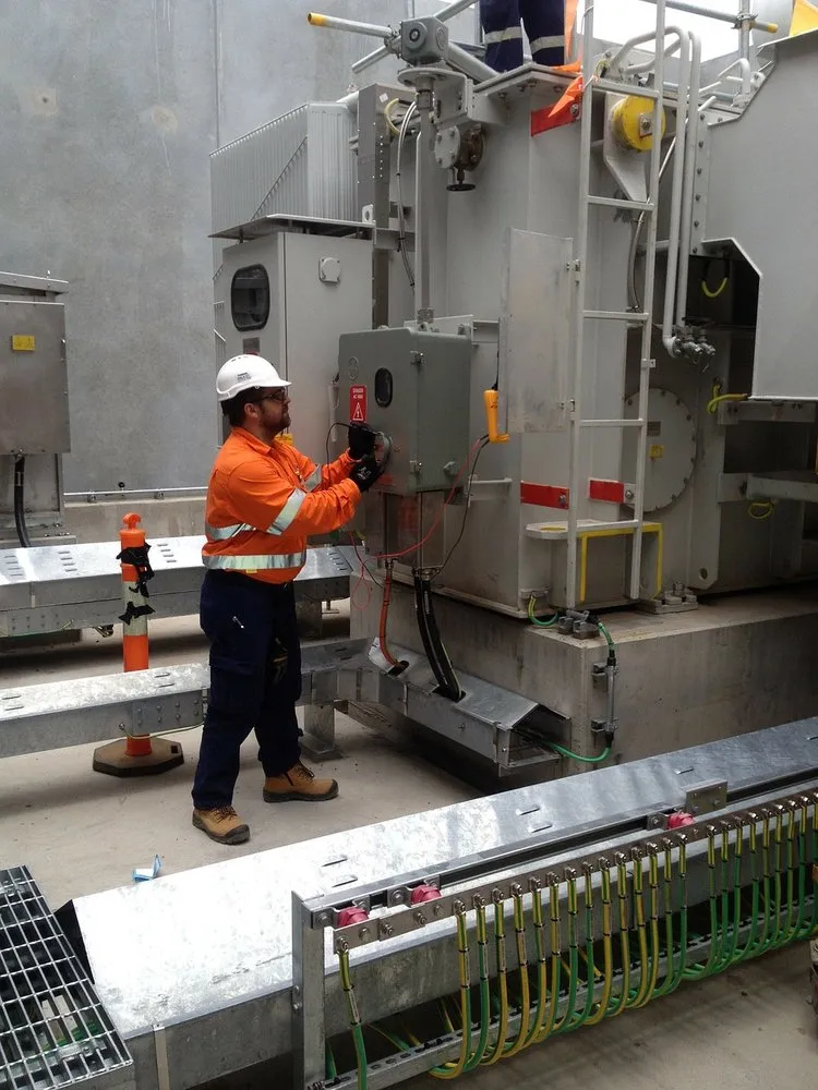 Slide of Jose Pereira Electrician