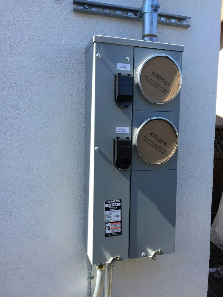 Professional circuit breaker repair service in Huntignton Park, CA - Jose's Electrical and Iron Works