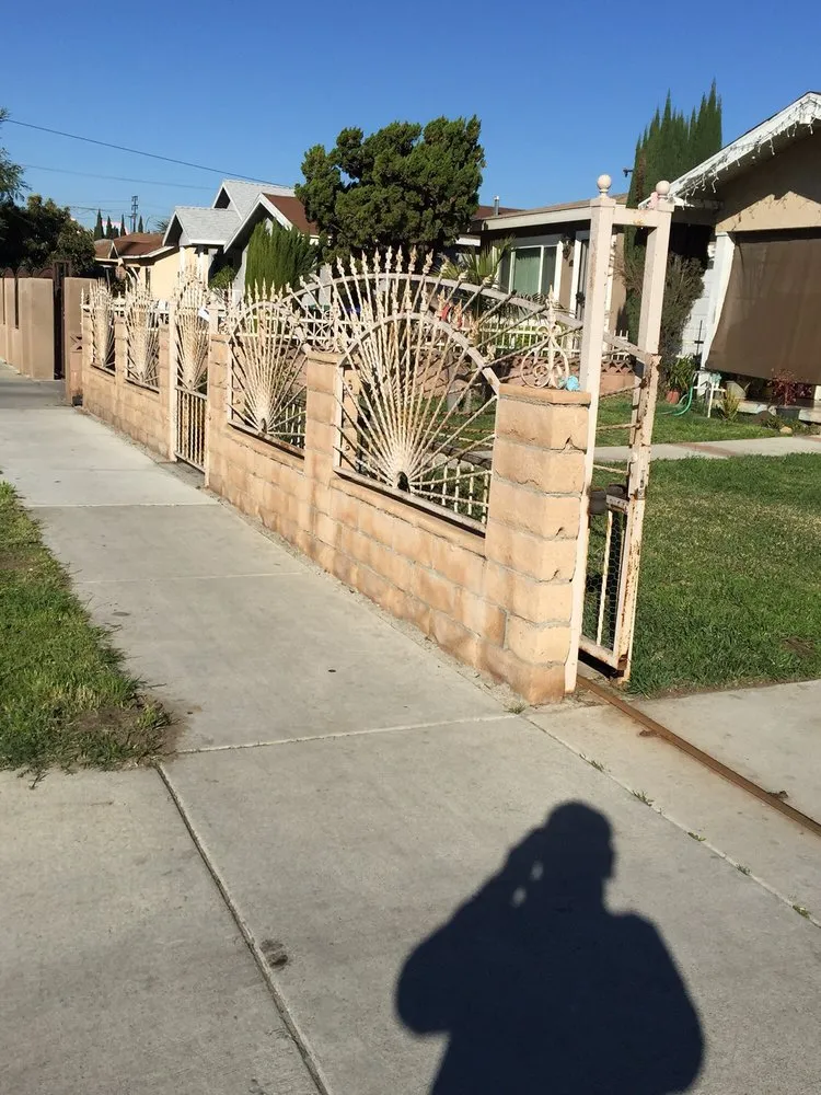 Affordable electrician providing circuit breaker repair in Huntignton Park, CA - Jose's Electrical and Iron Works