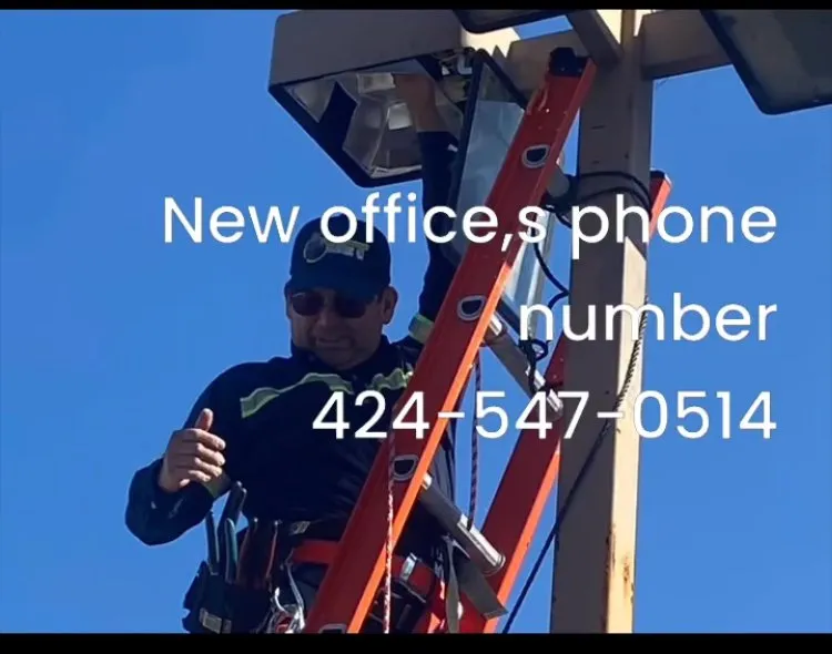 Slide of Josh the Honest Electrician