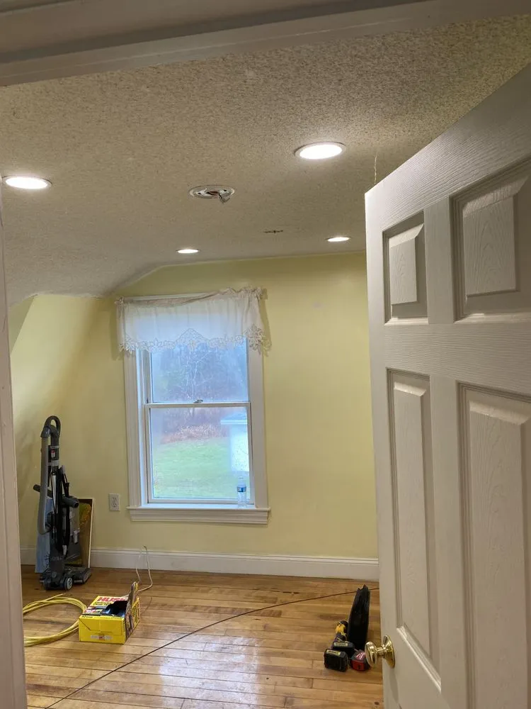 Slide of Josh Utter Licensed Electrician