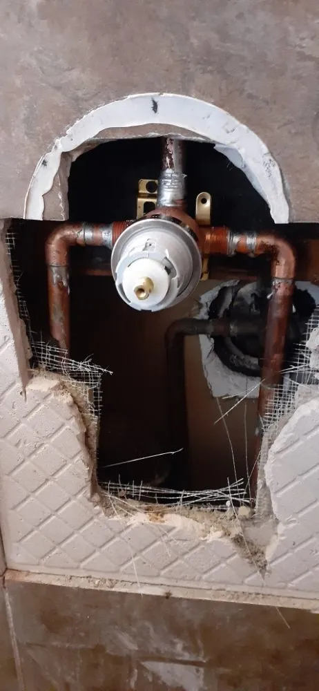 Slide of Joshh Handyman