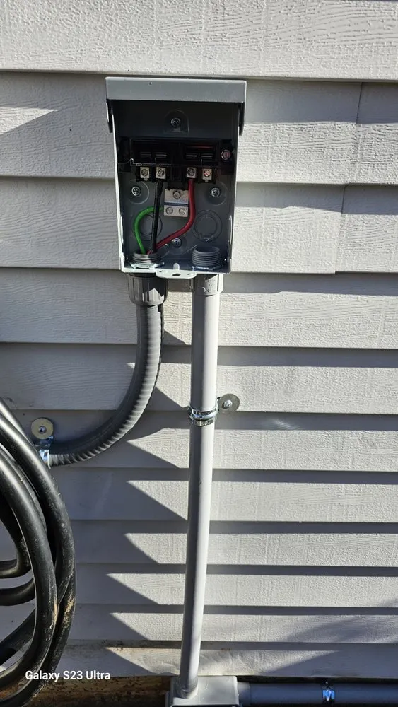 Trusted outlet and switch repair in Temple Hills, VA by JP Electrical Services