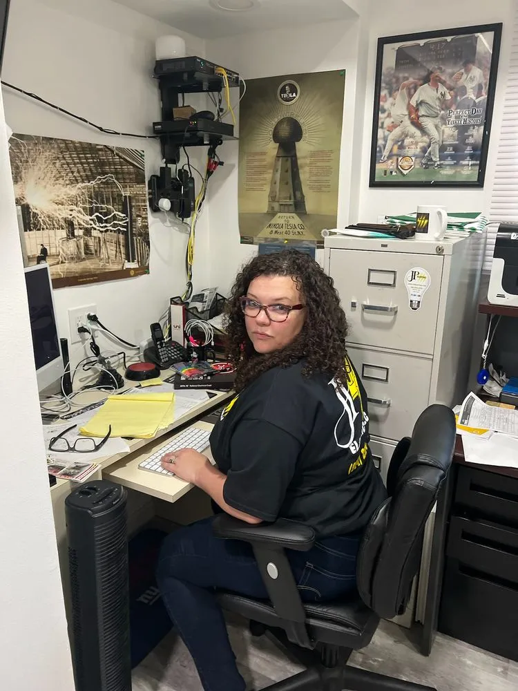 Slide of JPiii Electric