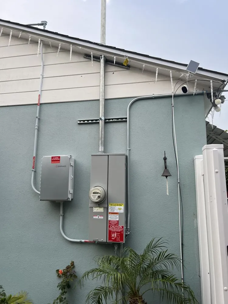 Professional electrician providing wiring installation in Pacoima, CA - JPower Connection