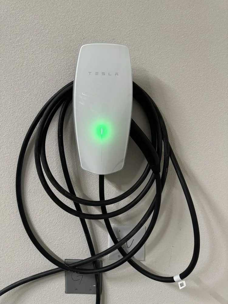 Slide of JPS Electrical Solutions