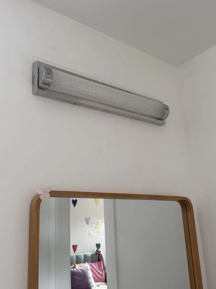 Reliable electrician providing circuit breaker repair in ,