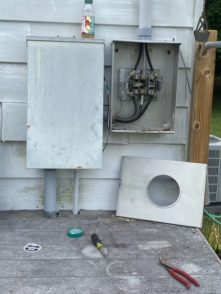 Certified electrician providing outlet and switch repair in Winston-Salem, NC - JR Electric